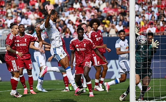 Leeds United Shock Liverpool 4-2… But the Victory Has Turned Into a Nightmare! Two Leeds stars have reportedly been dropped for the next match after costly mistakes sparked major backlash.