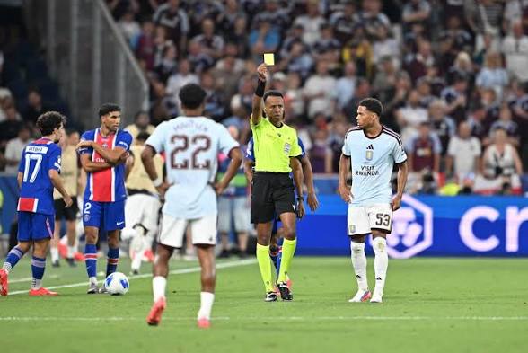 PSG Forced to Address Viral Omar Artan Referee Explanation After Aston Villa VAR Controversy