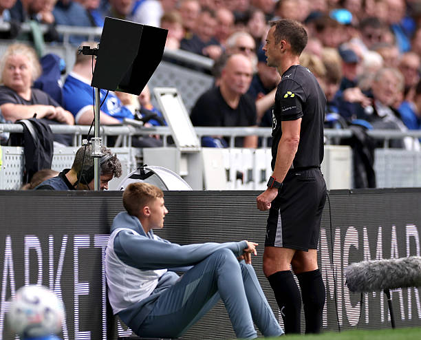 VAR DRAMA ERUPTS AS FA QUERIES REFEREE Over Everton’s Disallowed Second Goal Against Ipswich as Shocking Evidence Emerges!
