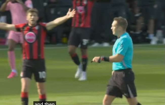 Premier League Faces Pressure Over Craig Pawson After Controversial Sunderland vs Bournemouth Decision